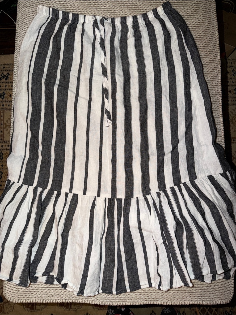 Tommy Bahama Black and White Vertical Stripe Midi Skirt with Ruffle Hem 100% Lin